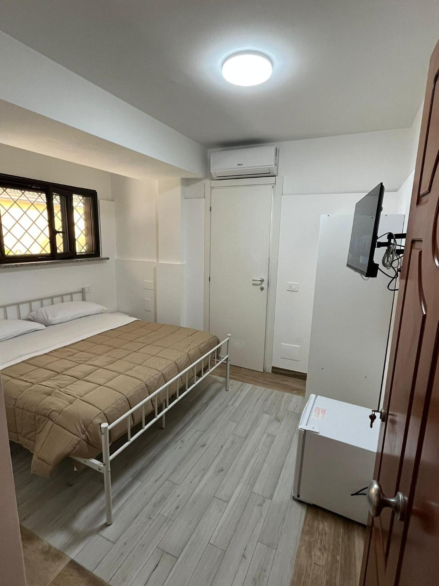 Aurora Rooms Pomigliano d'Arco Esterno foto