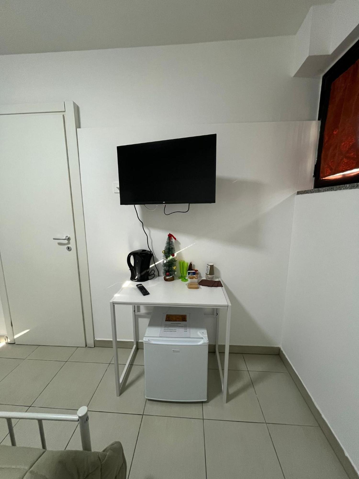 Aurora Rooms Pomigliano d'Arco Esterno foto