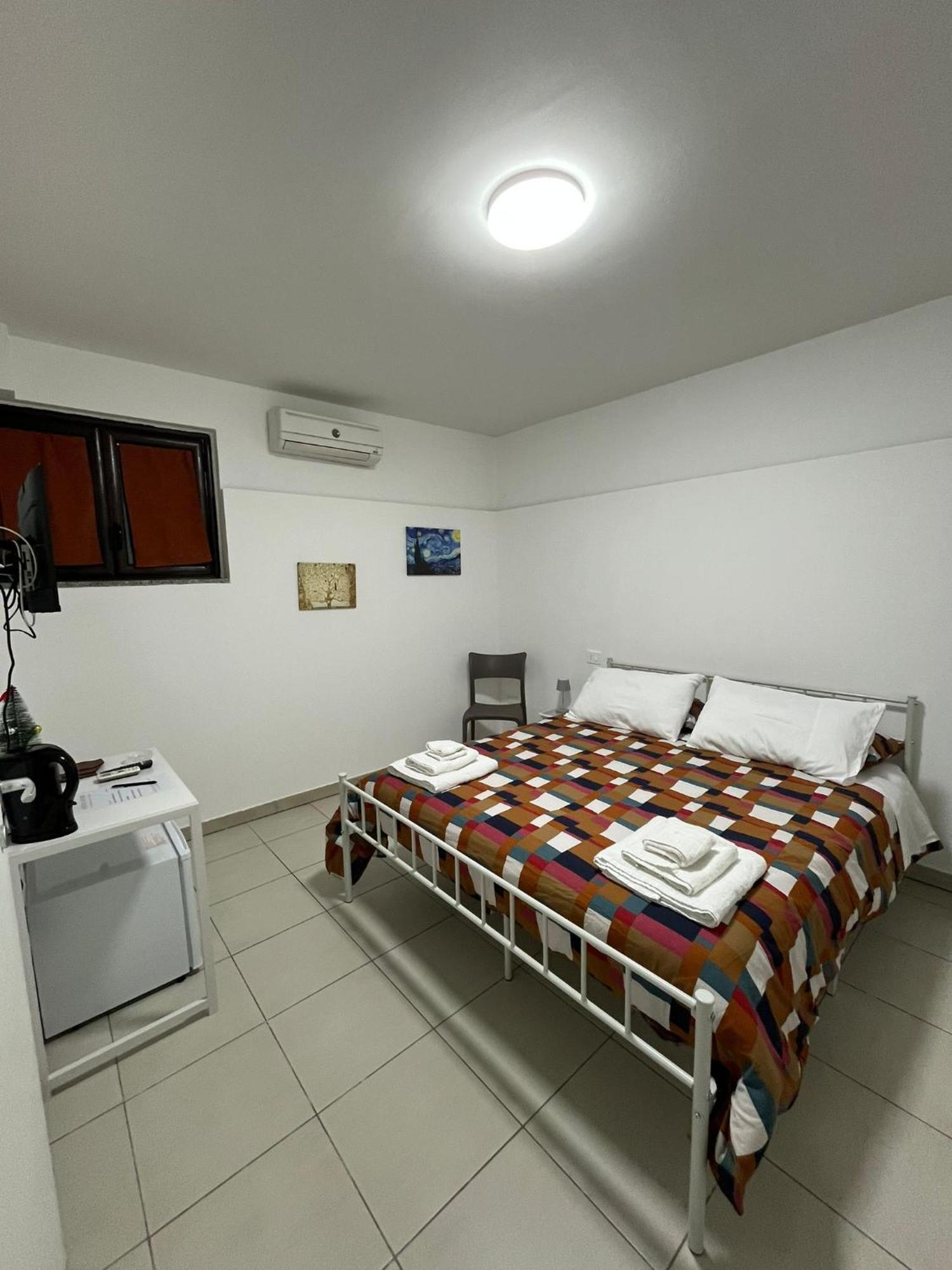 Aurora Rooms Pomigliano d'Arco Esterno foto