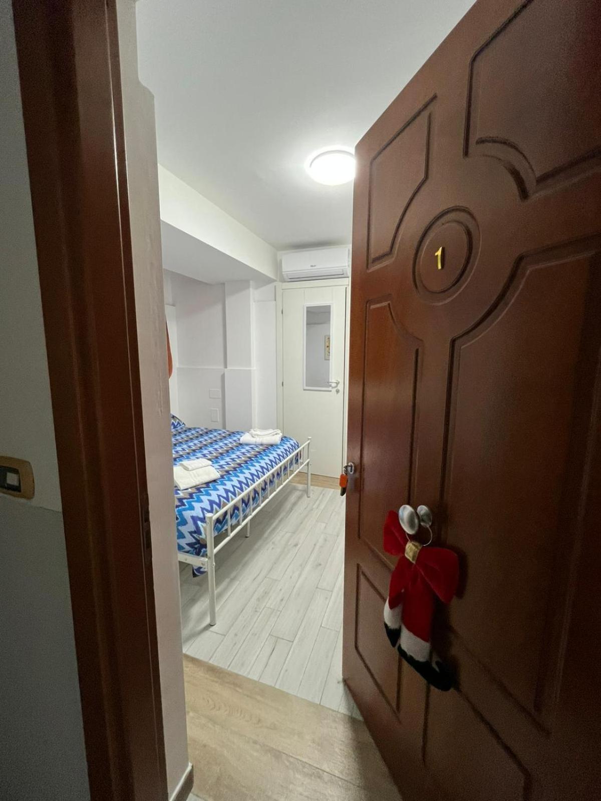 Aurora Rooms Pomigliano d'Arco Esterno foto