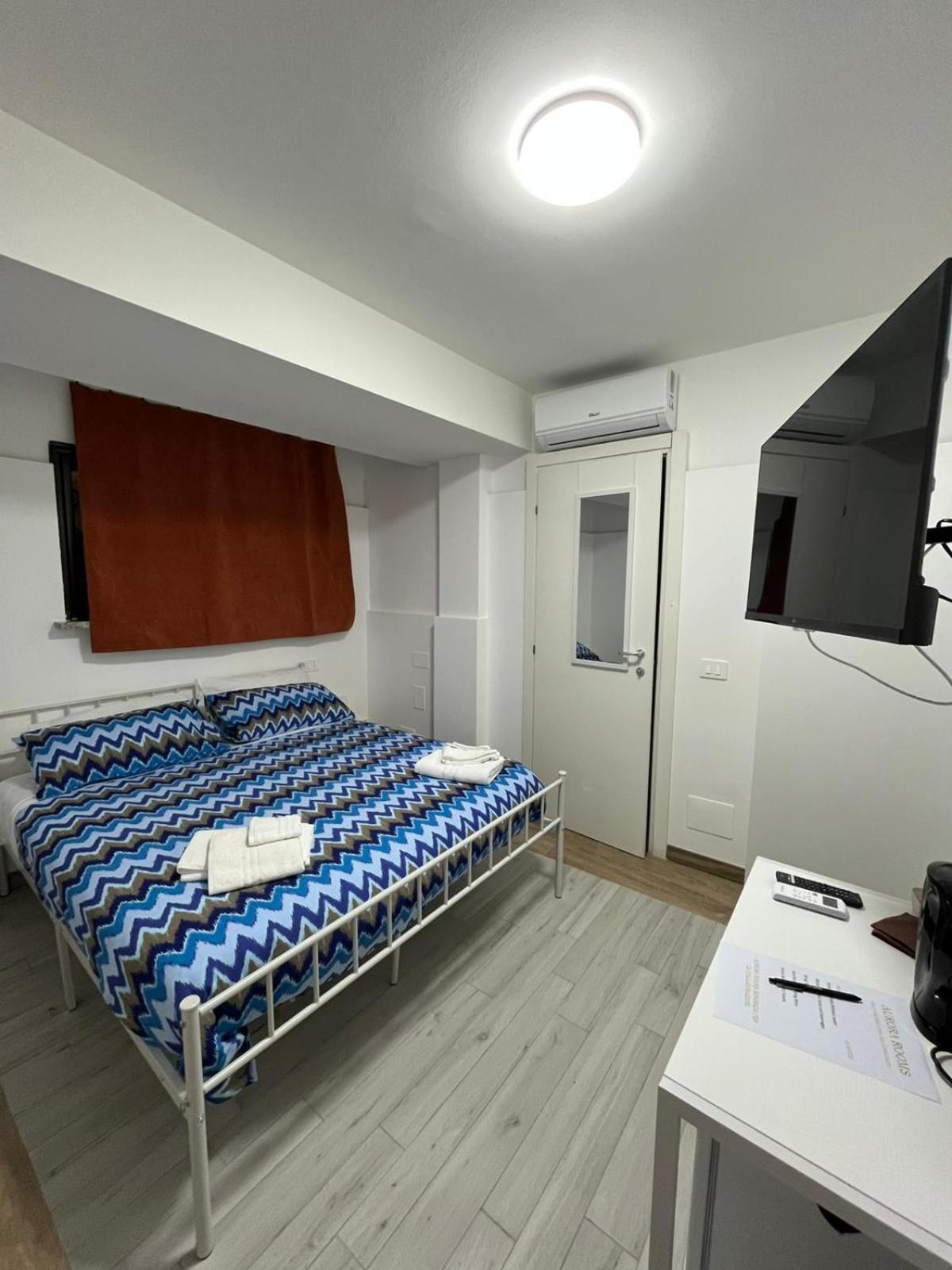 Aurora Rooms Pomigliano d'Arco Esterno foto